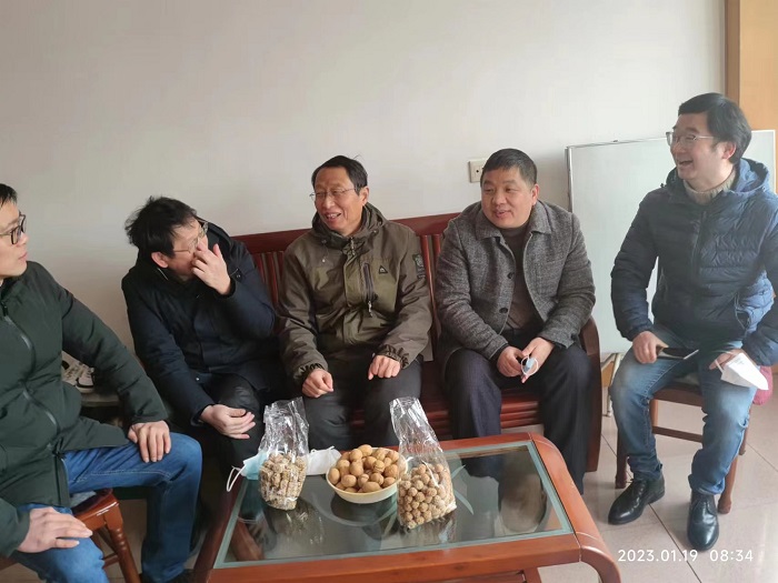 春节慰问显真情，浓浓关怀暖人心