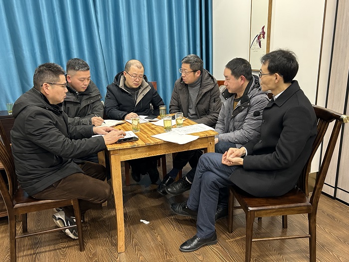 安庆民进企联会召开二届五次会长会议
