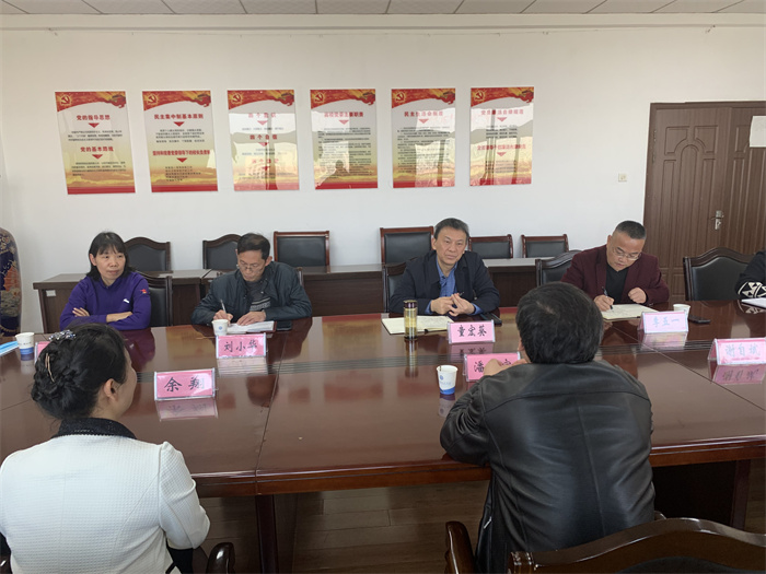 民进安庆市委会走访安庆市职业技术学院 (2)