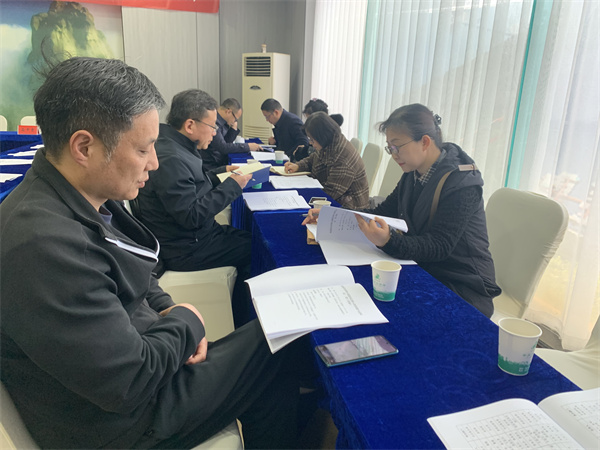民进安庆市委会召开八届八次常委会暨理论中心组学习会议