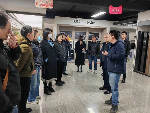 “两会”会员刘海燕积极履职